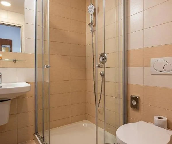 红宝石蓝光酒店 俄斯特拉发