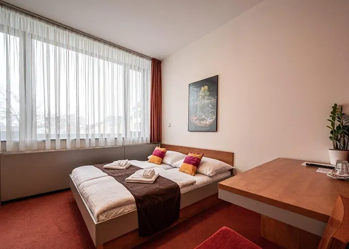 红宝石蓝光酒店 俄斯特拉发