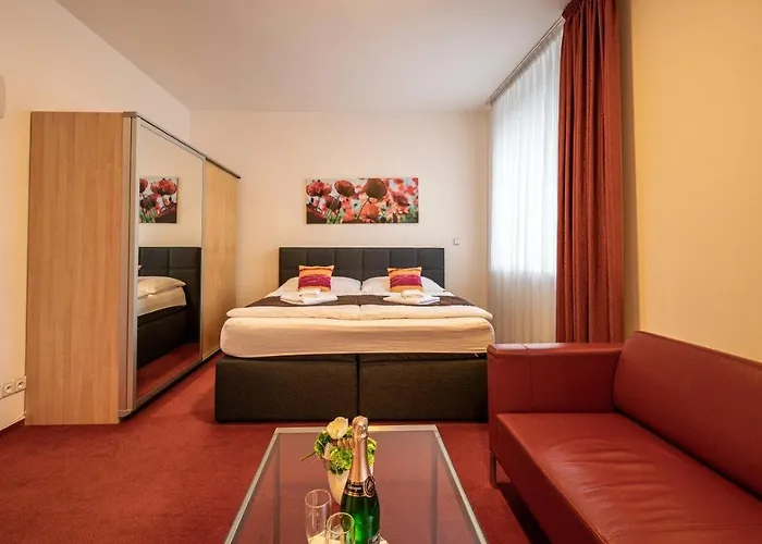 红宝石蓝光酒店 4*