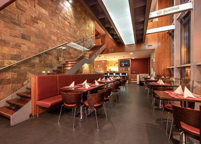 红宝石蓝光酒店 4*